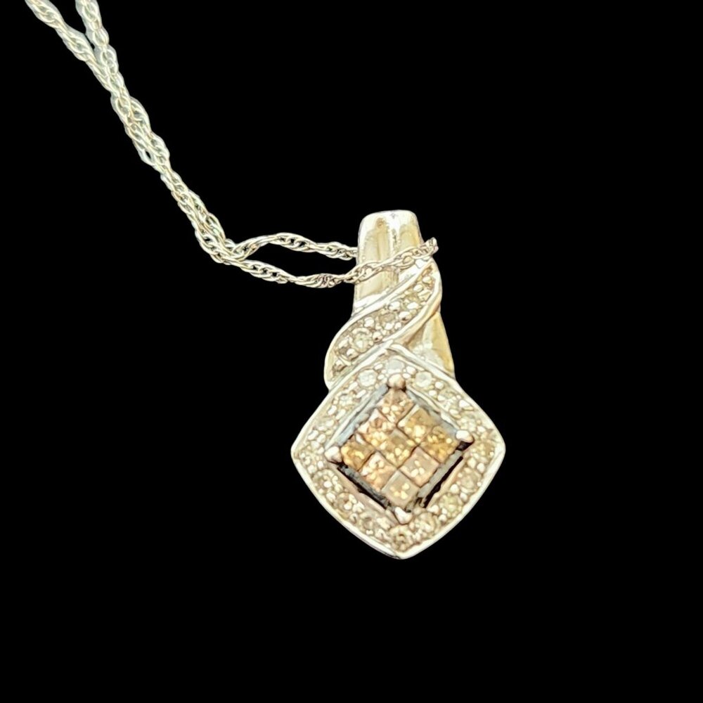 10k White Gold Pendant necklace with yellow and clear diamonds